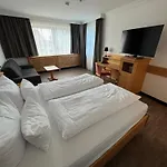 Self-Check-In Hotel Vinoq Mistelbach Hotel 3*